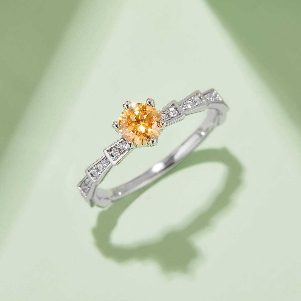 Micro inlaid mechanical snake S925 silver plated platinum Moissanite women's ring 50 points D-grade